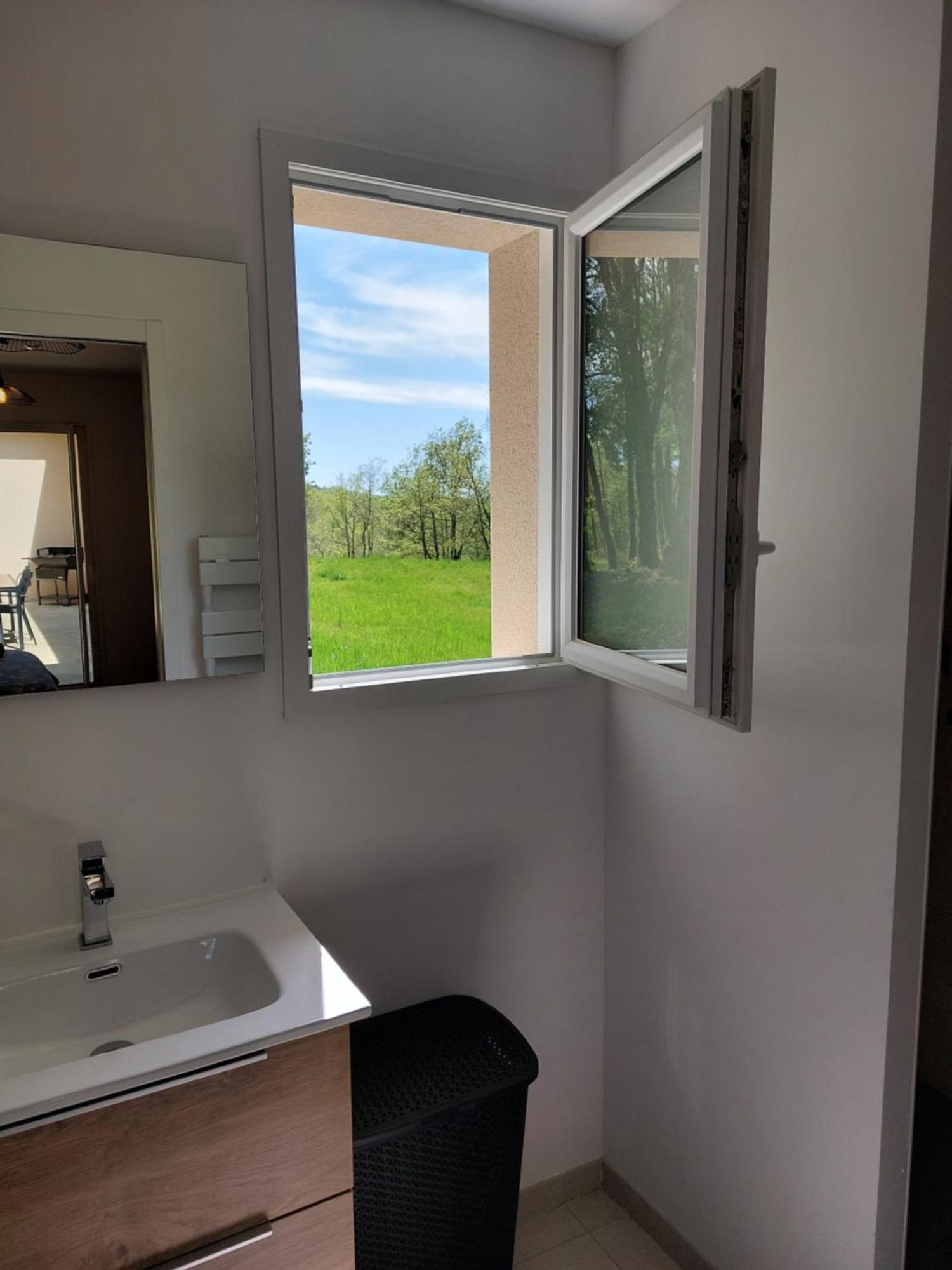 "Jolie Maison Confortable Au Coeur D'Un Environnement Calme Et Boise" Saint-Vincent-sur-l'Isle Exterior foto